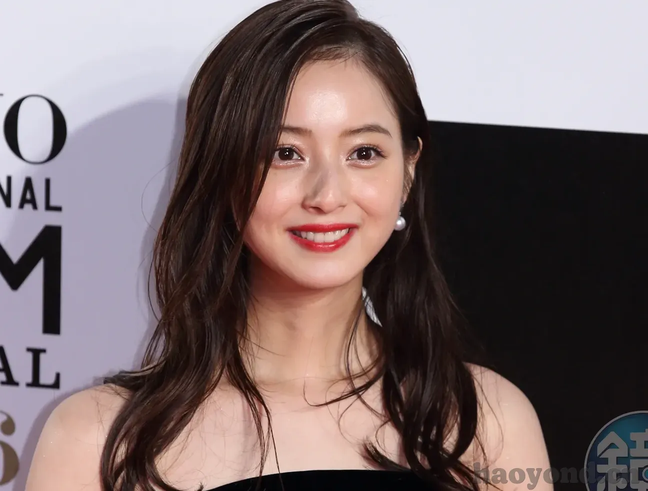 91人妻-91人妻，传统与现代交织的婚姻伦理探讨